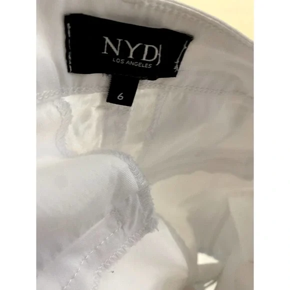 NYDJ Bermuda 11 Inch Twill Shorts - Picture 8 of 10